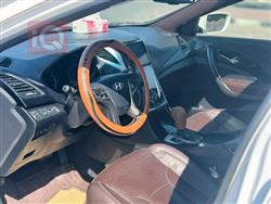 هیۆندای ازێرا